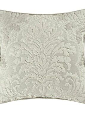 J Queen New York Leonardo Comforter Sets